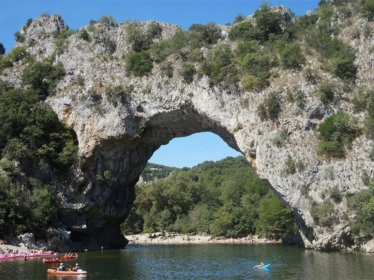 Holiday home Maison Duplex 3P 6 Pers Avec Piscines, Terrasses, Parking Et Animaux Admis - Salavas - Fr-1-382-16 France